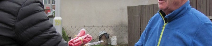 Pan Pangrác je z Jesenice a vozíme mu obědy